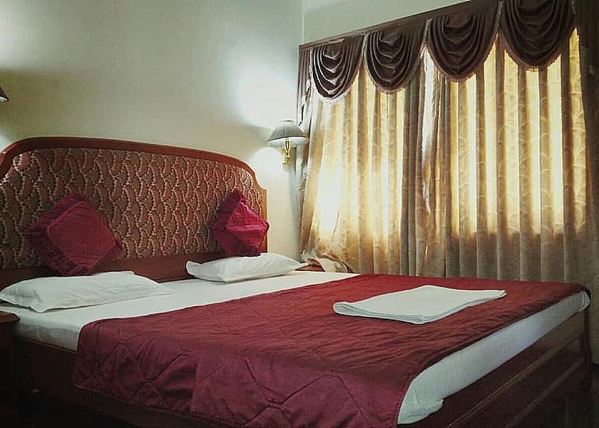 Gujarat Surat 	A/C Suite