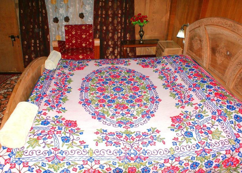 Jammu and Kashmir Srinagar Deluxe Room