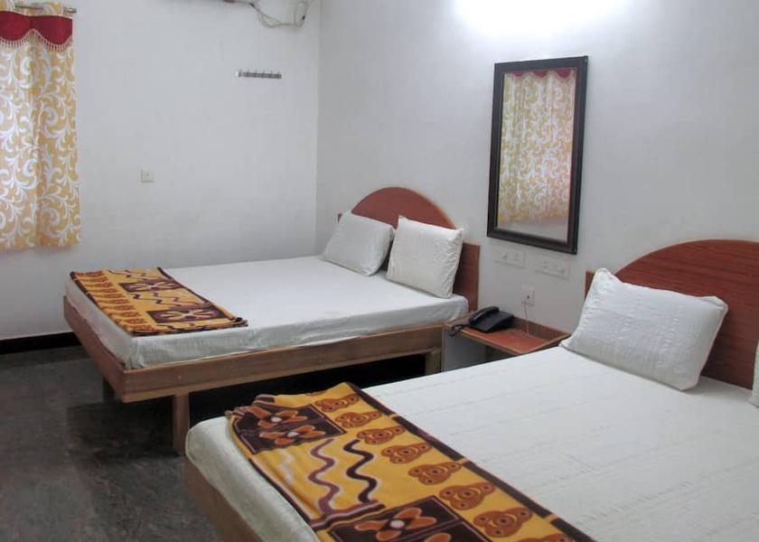 Tamil Nadu Palani Standard Large Family Room - AC