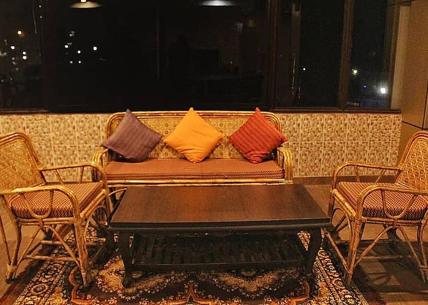 Uttarakhand Rishikesh Sitting Area