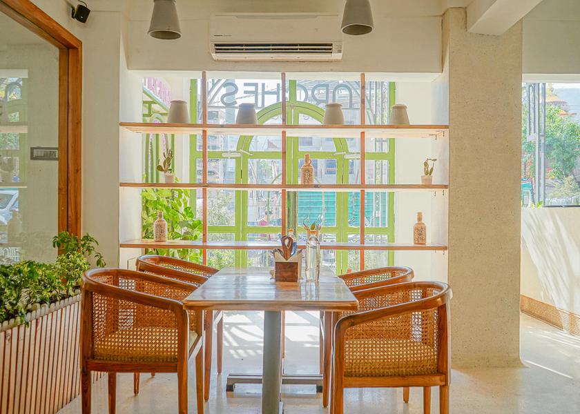 Uttarakhand Rishikesh Food & Dining