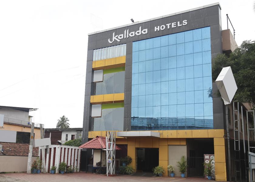 Kerala Thrissur Hotel Exterior