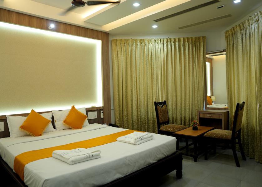 Kerala Thrissur Deluxe Room