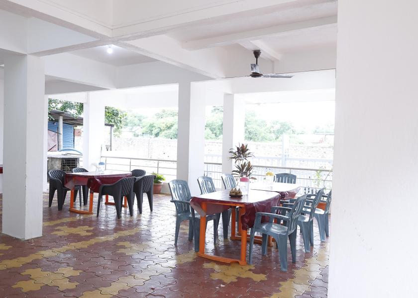Maharashtra Pandharpur Food & Dining
