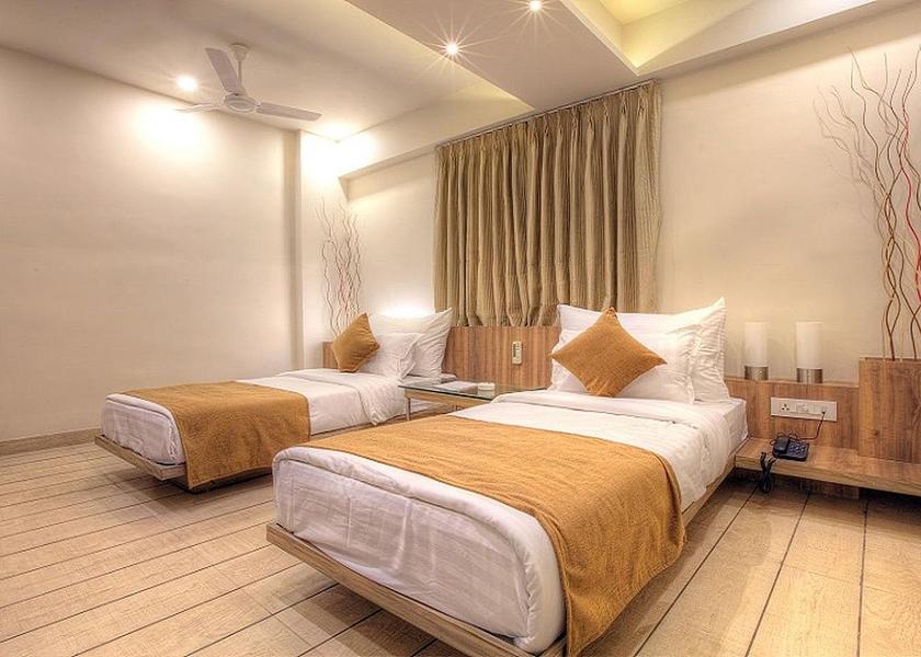 Gujarat Ahmedabad Kin Room