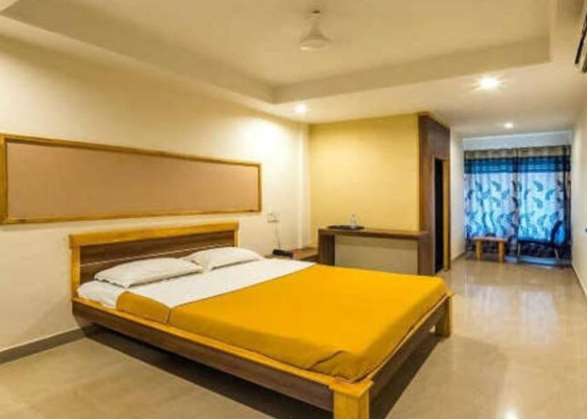 Maharashtra Bordave Super Deluxe A/C Room