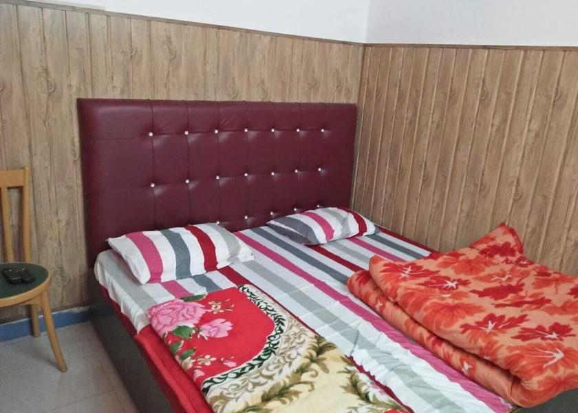 Uttarakhand Lansdowne Room