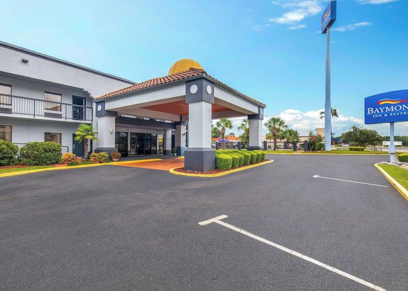 Alabama Mobile Exterior Detail