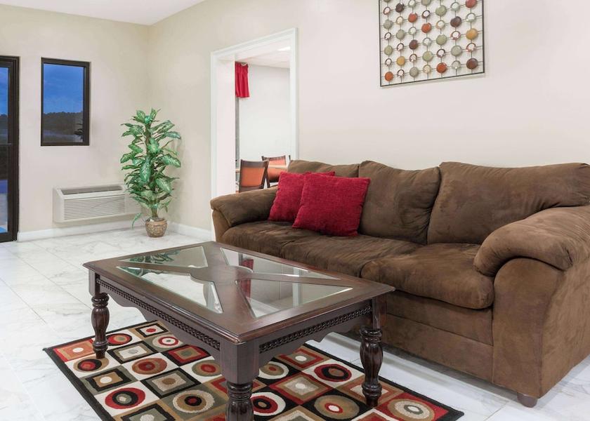 Alabama Pelham Lobby