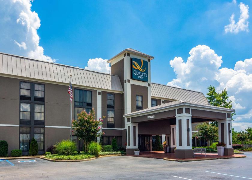 Alabama Valley Hotel Exterior