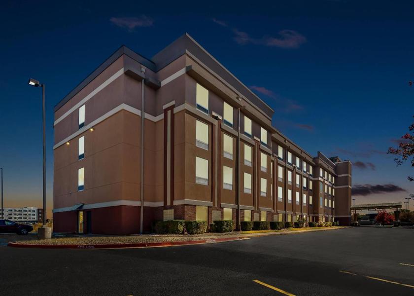 Arkansas bentonville exterior view