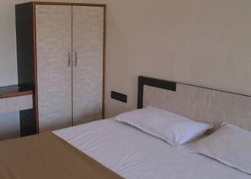 Maharashtra Kashid Standard AC Room