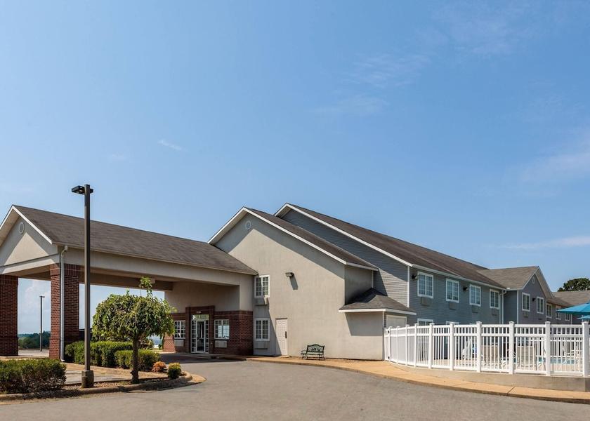 Arkansas Mountain Home Exterior Detail