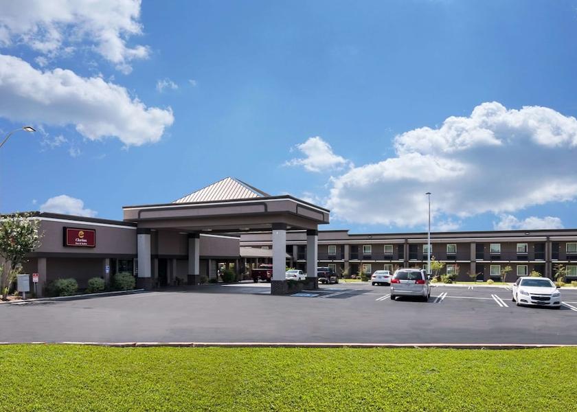 Arkansas Russellville Exterior Detail