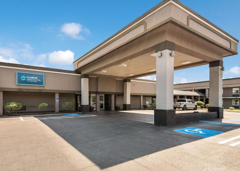 Arkansas Russellville Exterior Detail