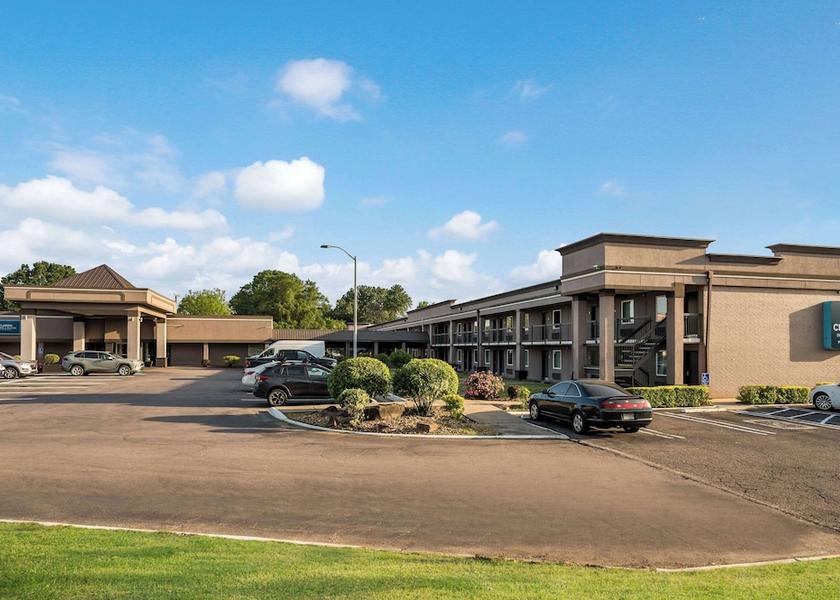 Arkansas Russellville Exterior Detail