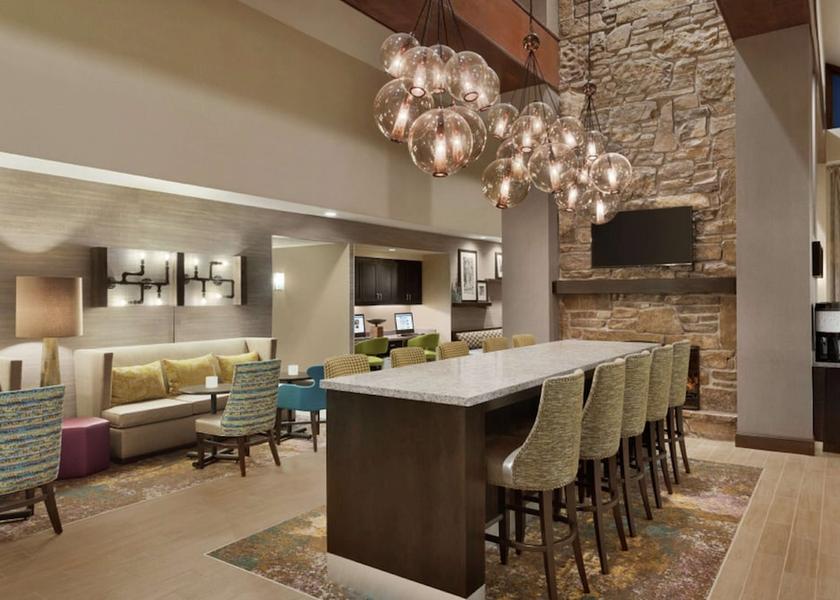 Arkansas Springdale Lobby