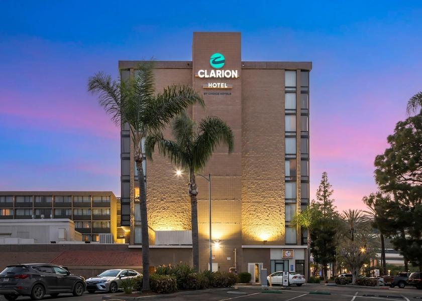 California Anaheim Exterior