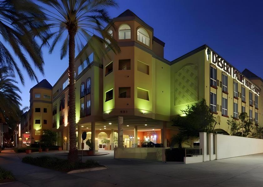 California Anaheim Hotel Exterior