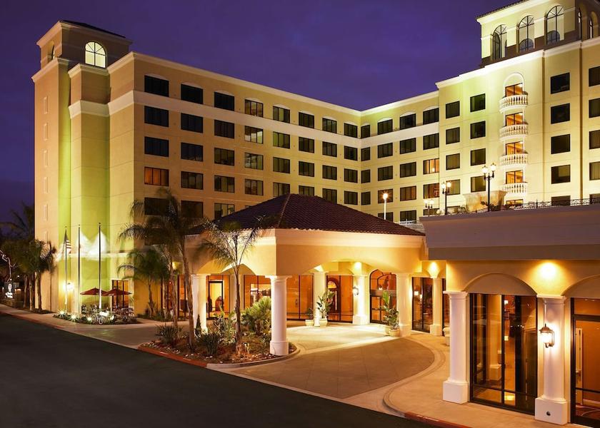 California Anaheim Exterior