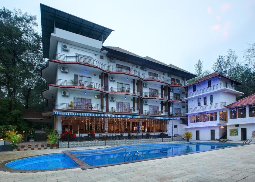 Karnataka Thoandoor Hotel Exterior