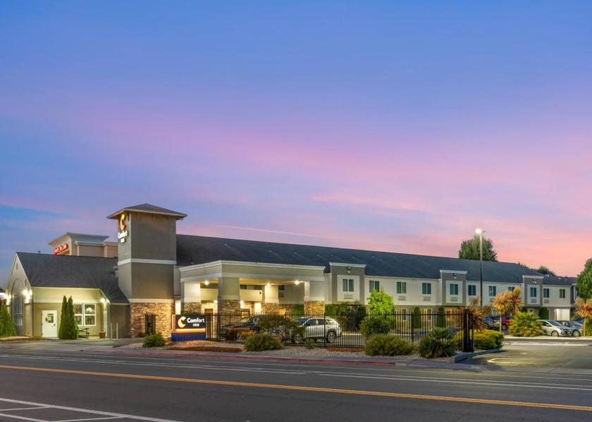 California Arcata exterior view