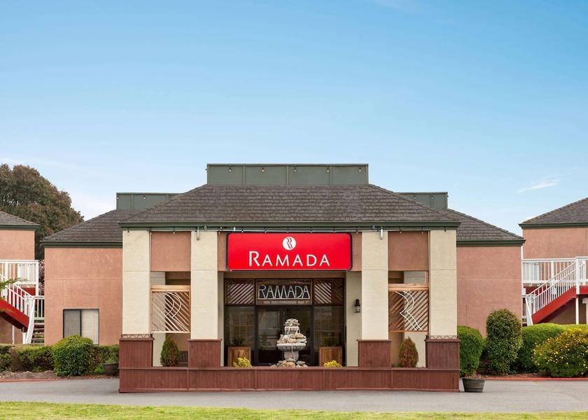 California Arcata Exterior Detail