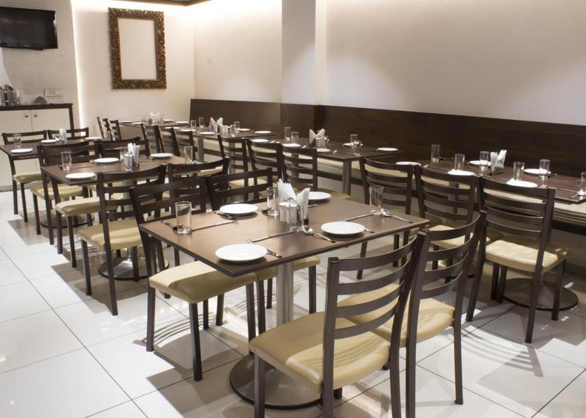 Maharashtra Kolhapur Food & Dining