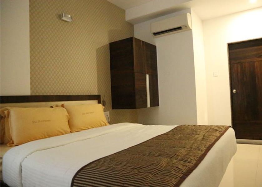Maharashtra Kolhapur Executive AC Room