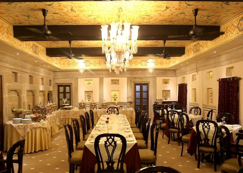 Uttar Pradesh Varanasi Dining