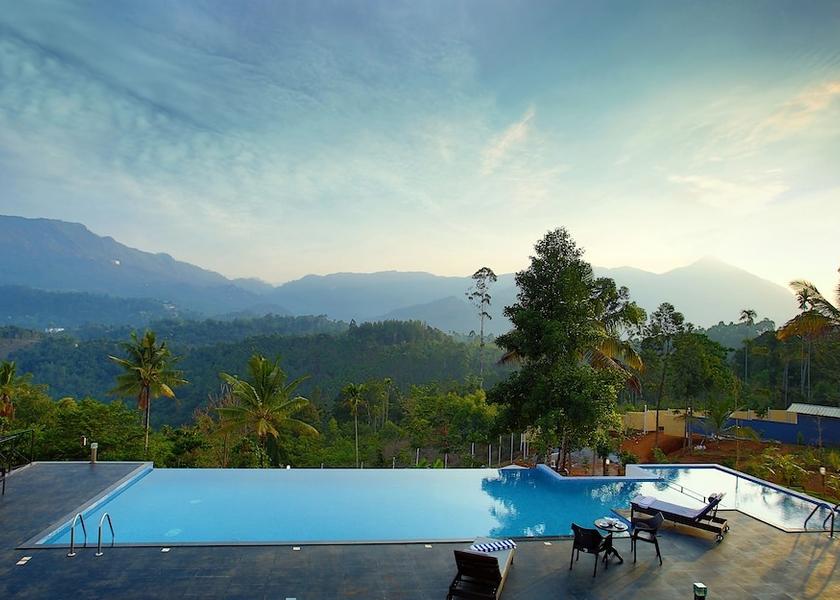 Kerala Munnar Infinity pool