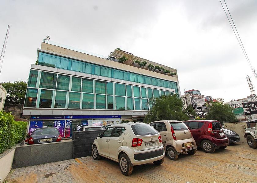 Uttar Pradesh Lucknow Facade