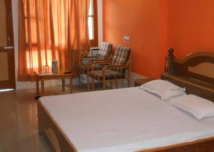 Himachal Pradesh Mandi Semi Deluxe Room