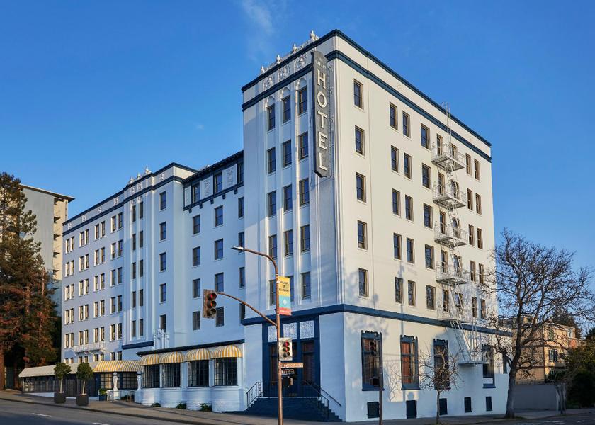 California Berkeley Hotel Exterior