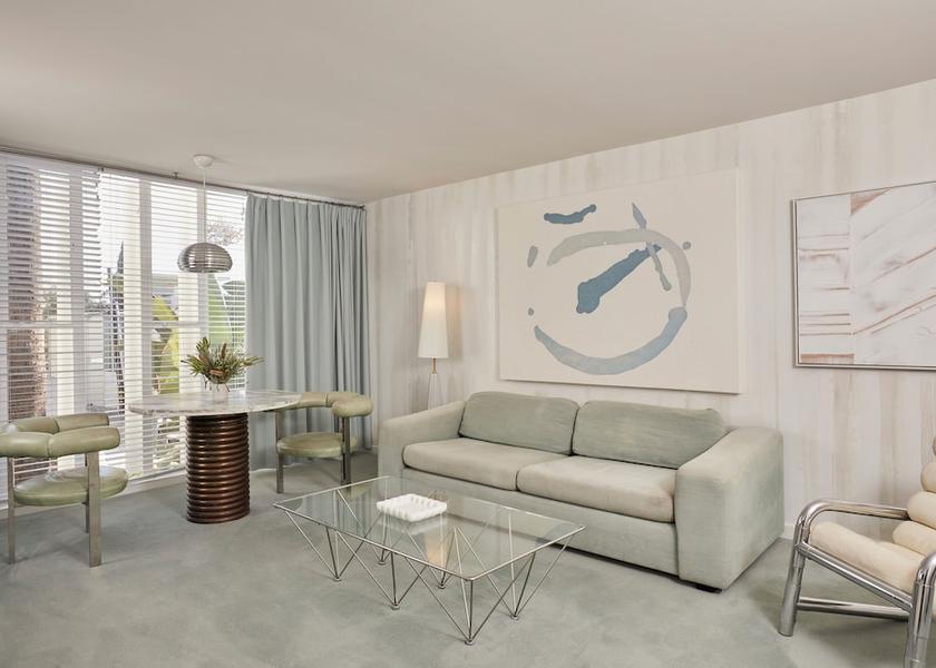 California Beverly Hills Room