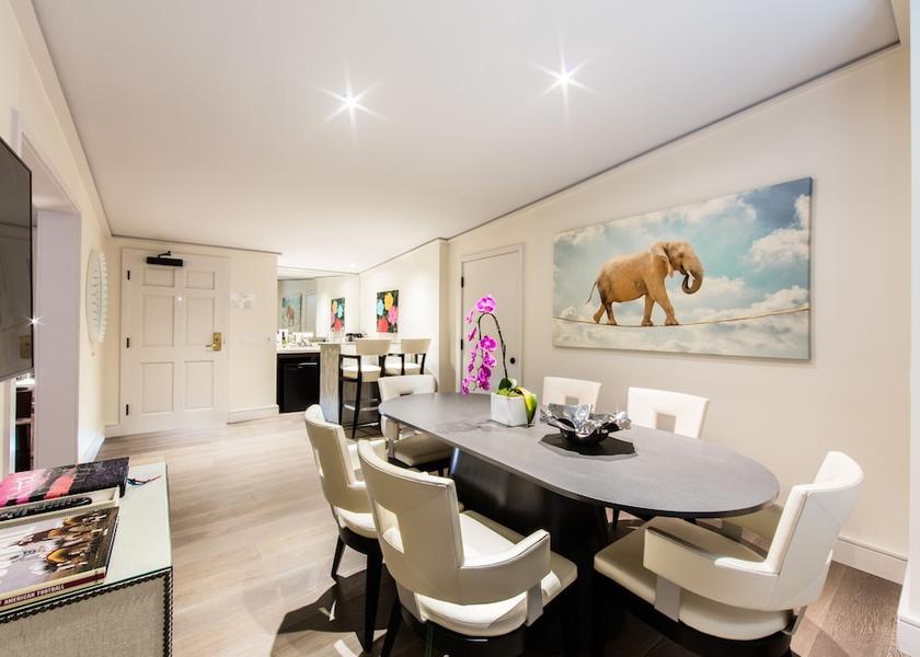 California Beverly Hills In-Room Dining