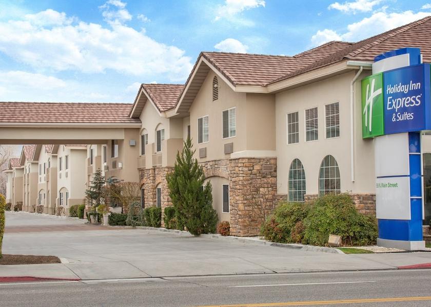 California Bishop Exterior Detail