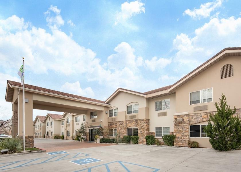 California Bishop Exterior Detail