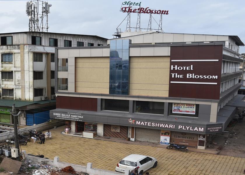 Gujarat Vapi Hotel Exterior