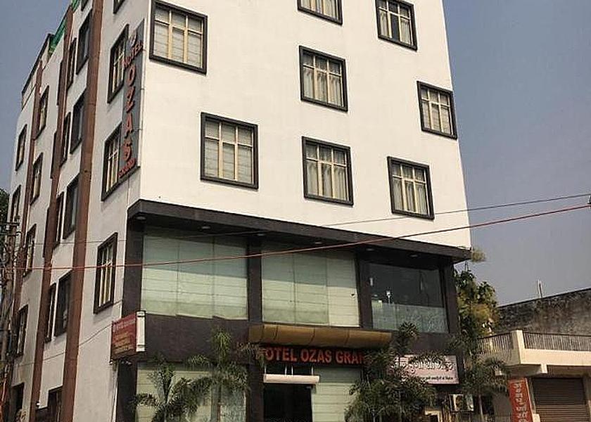 Uttar Pradesh Varanasi Hotel Exterior