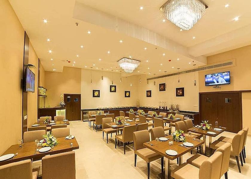 West Bengal Kolkata Food & Dining