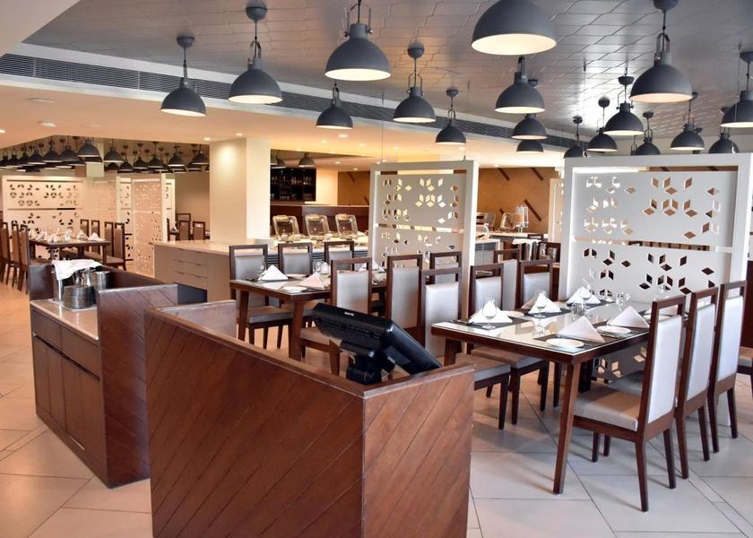 Gujarat Vadodara Food & Dining