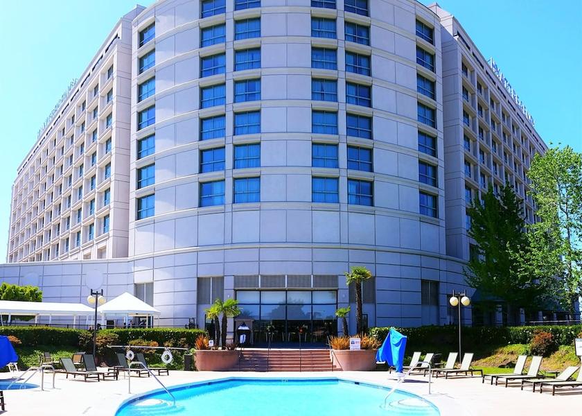 California Burlingame Outdoor pool