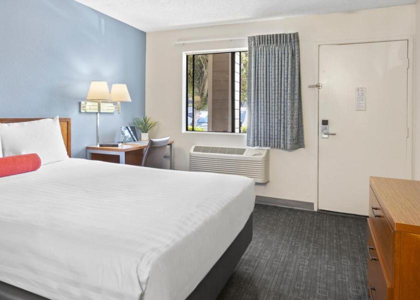 California Agoura Hills Rooms