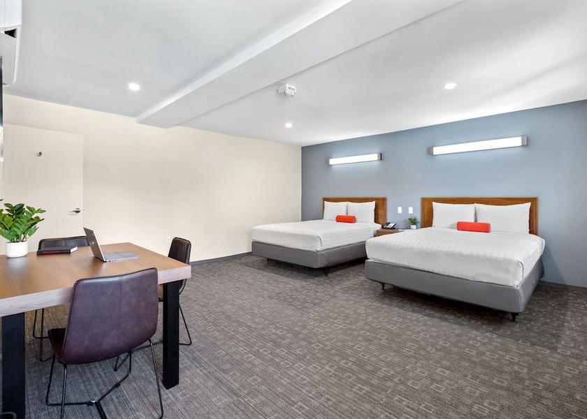 California Agoura Hills Room