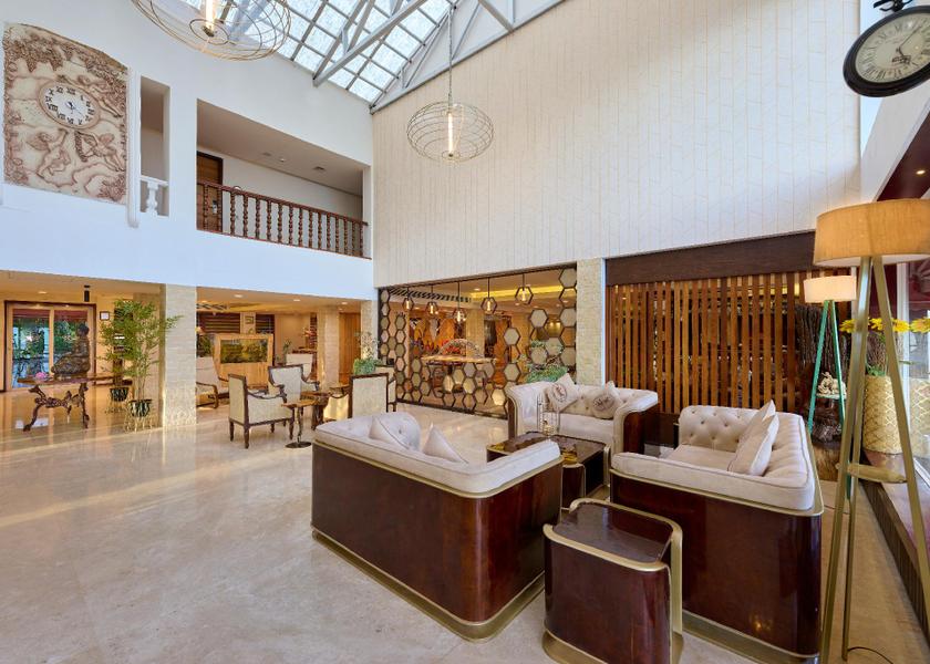 Uttarakhand Mussoorie Lobby