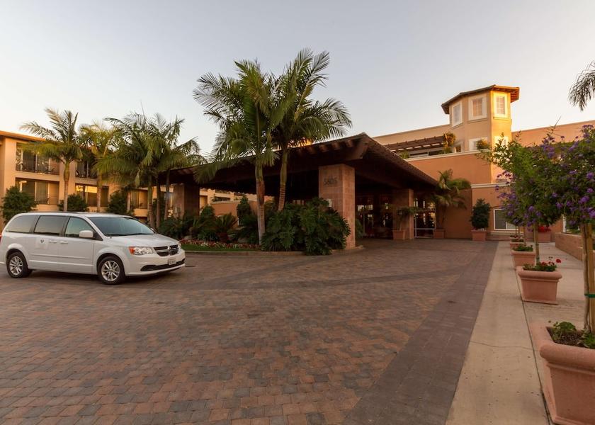 California Carlsbad Exterior Detail