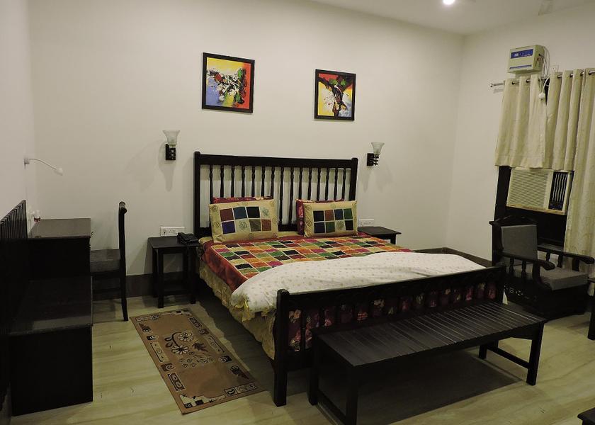 Uttar Pradesh Agra Deluxe King Room with Balcony