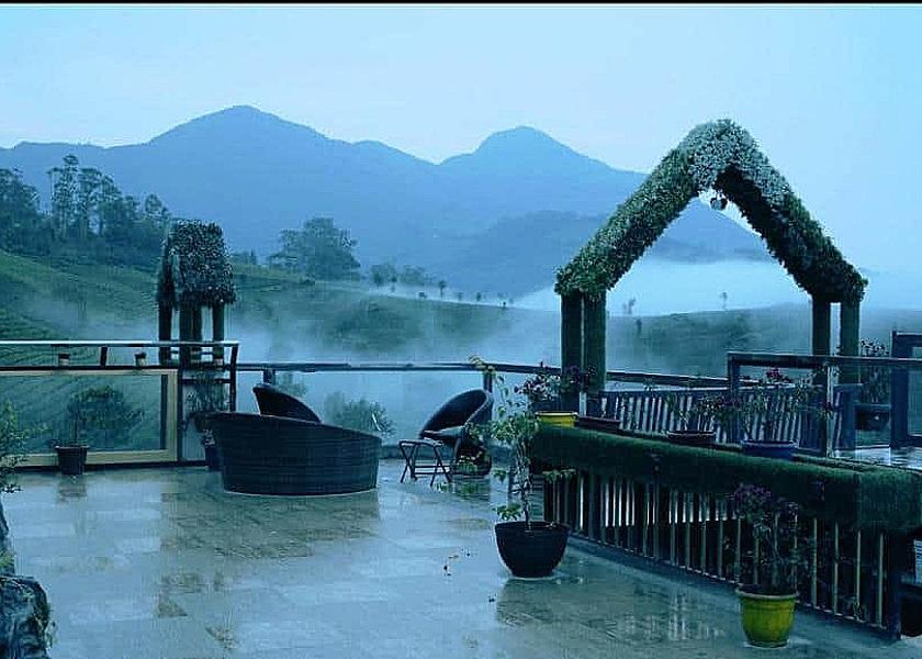 Kerala Munnar Pool