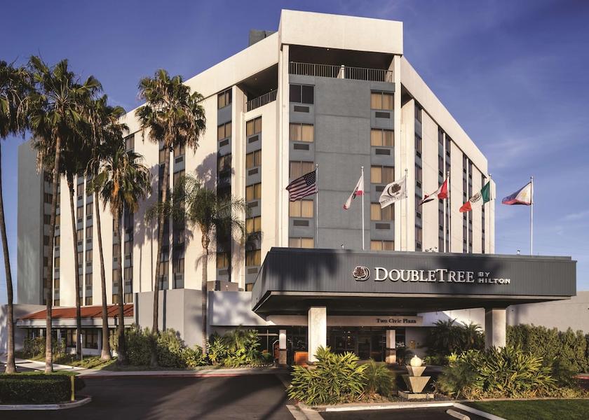 California Carson Exterior Detail